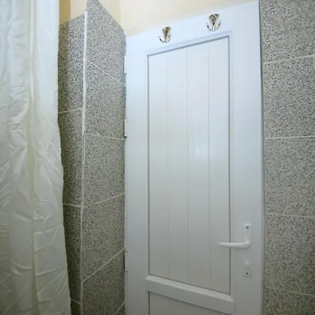 Хостел Mandaria Кутаиси Экстерьер фото